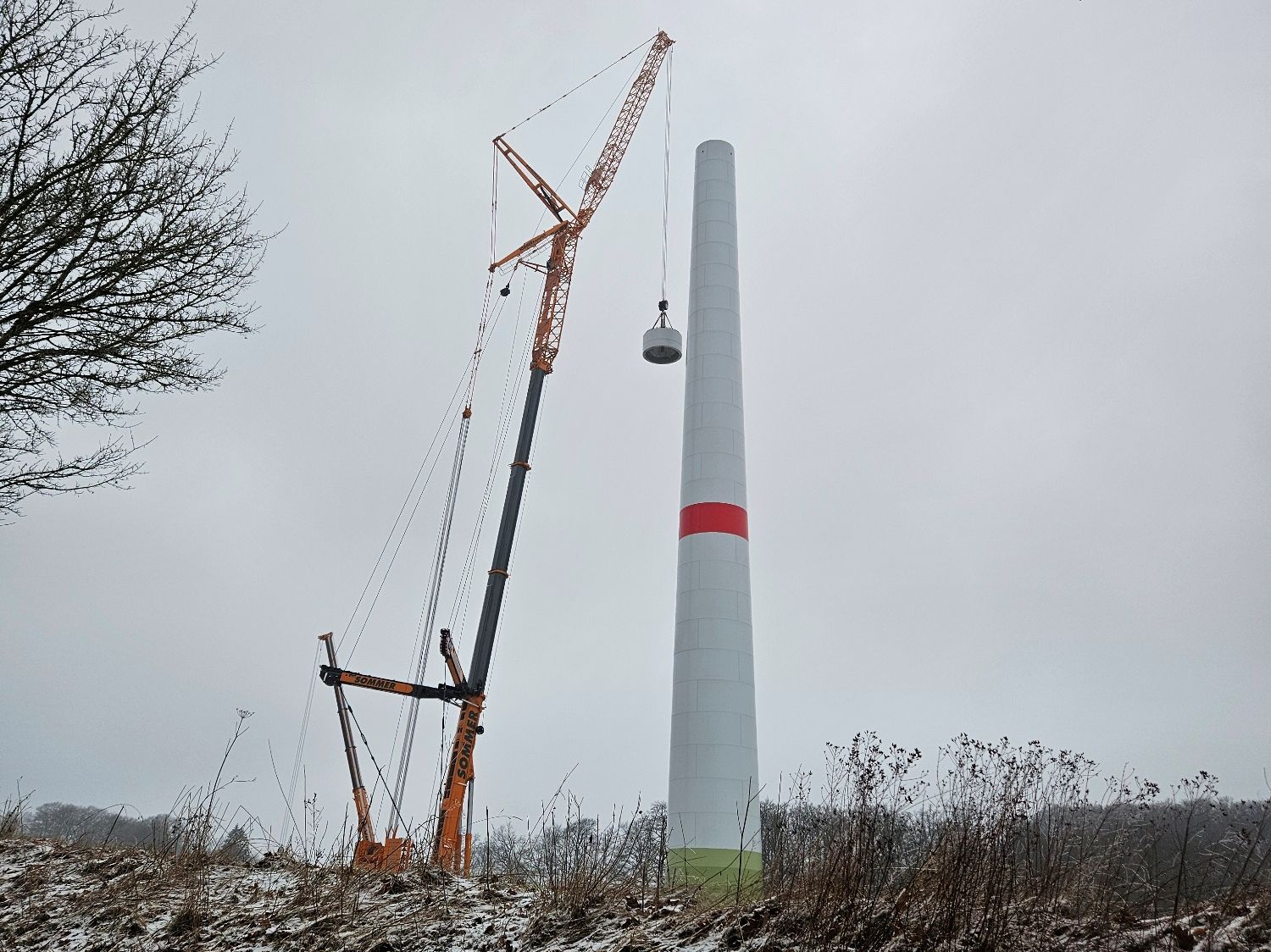 Anlieferung Betonturm